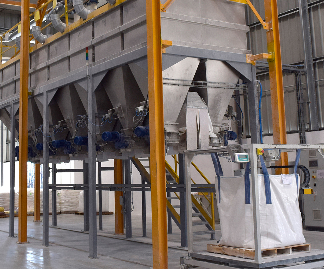 VITR_MAQ_COMPOSTOS_01_V4_low